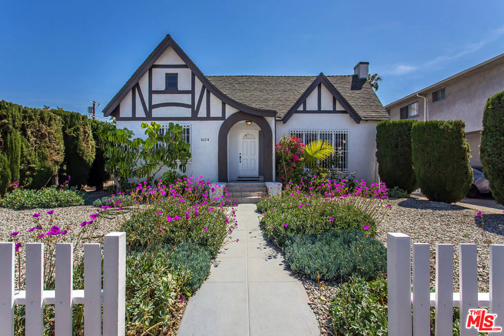 1524 S Fairfax Avenue, Los Angeles, CA 90019 — photo 1