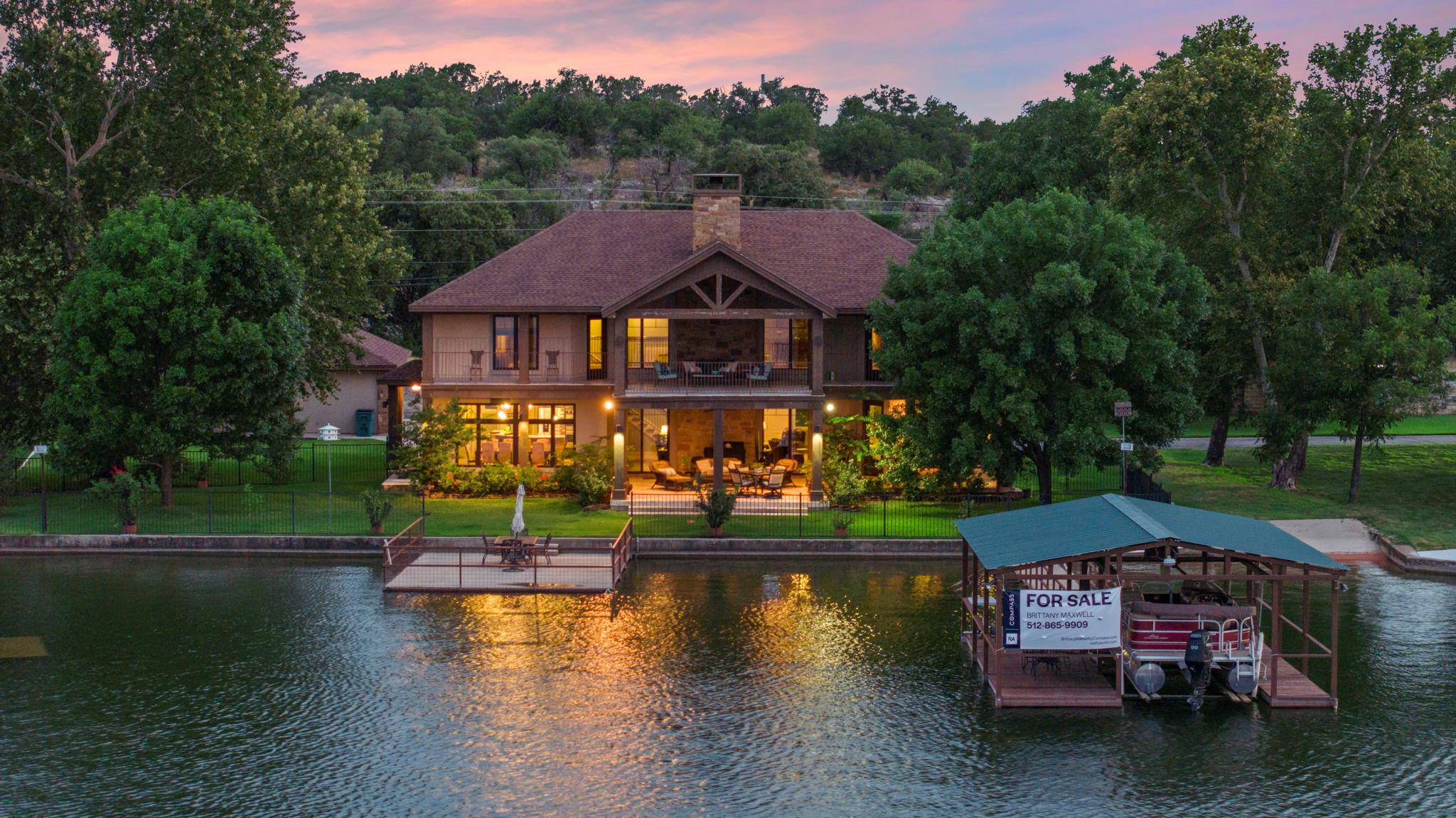 101  Palm Cv, Buchanan Dam, TX 78609 — photo 1