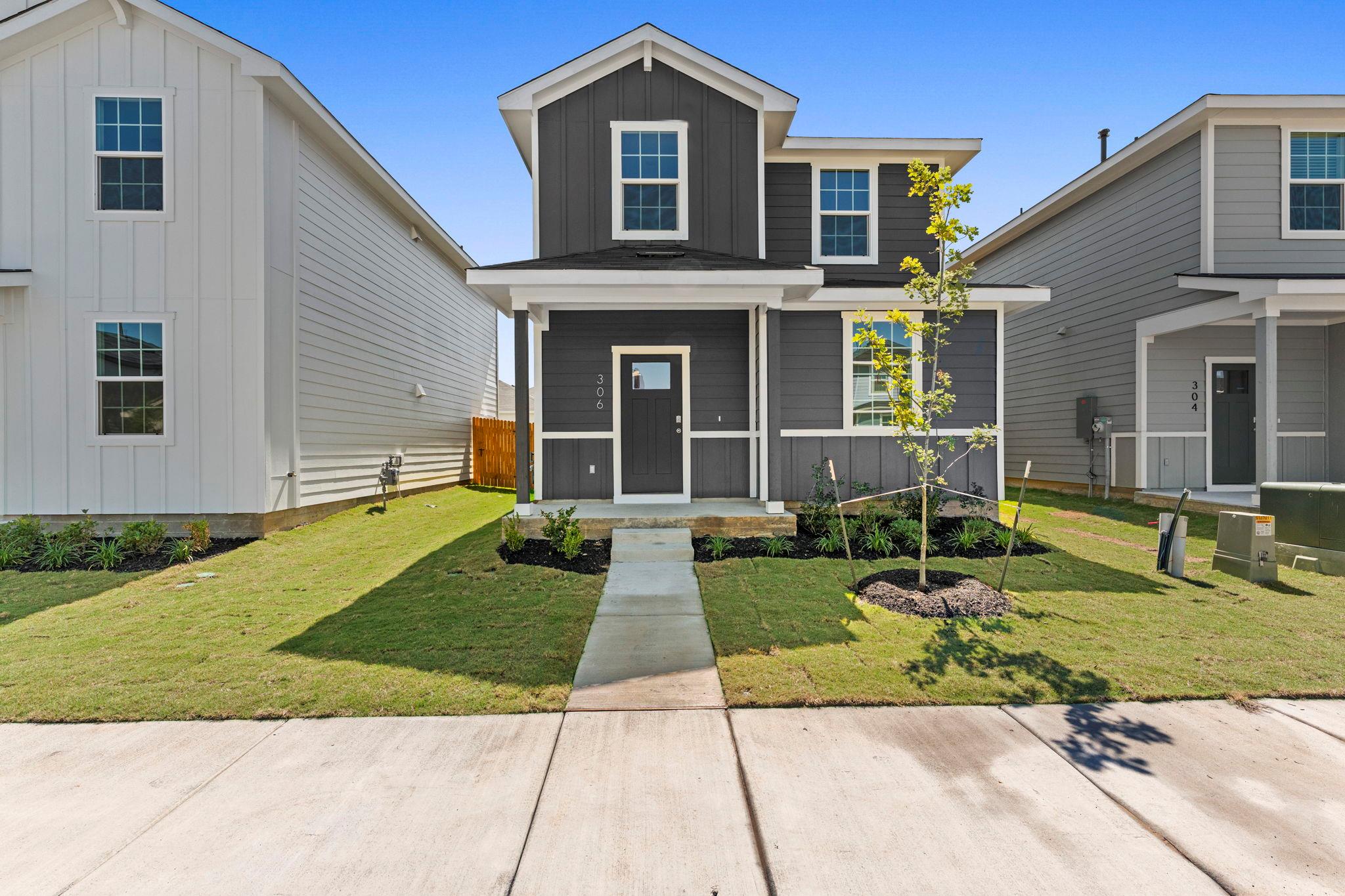 306  Santo Domingo Rd, Bastrop, TX 78602 — photo 1
