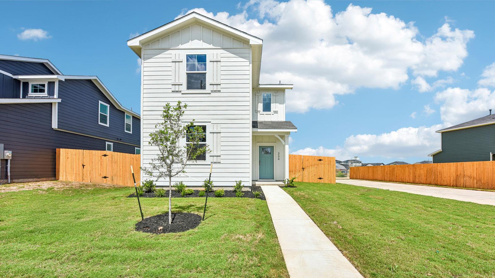 334  George Neggan Ln, Bastrop, TX 78602 — photo 1
