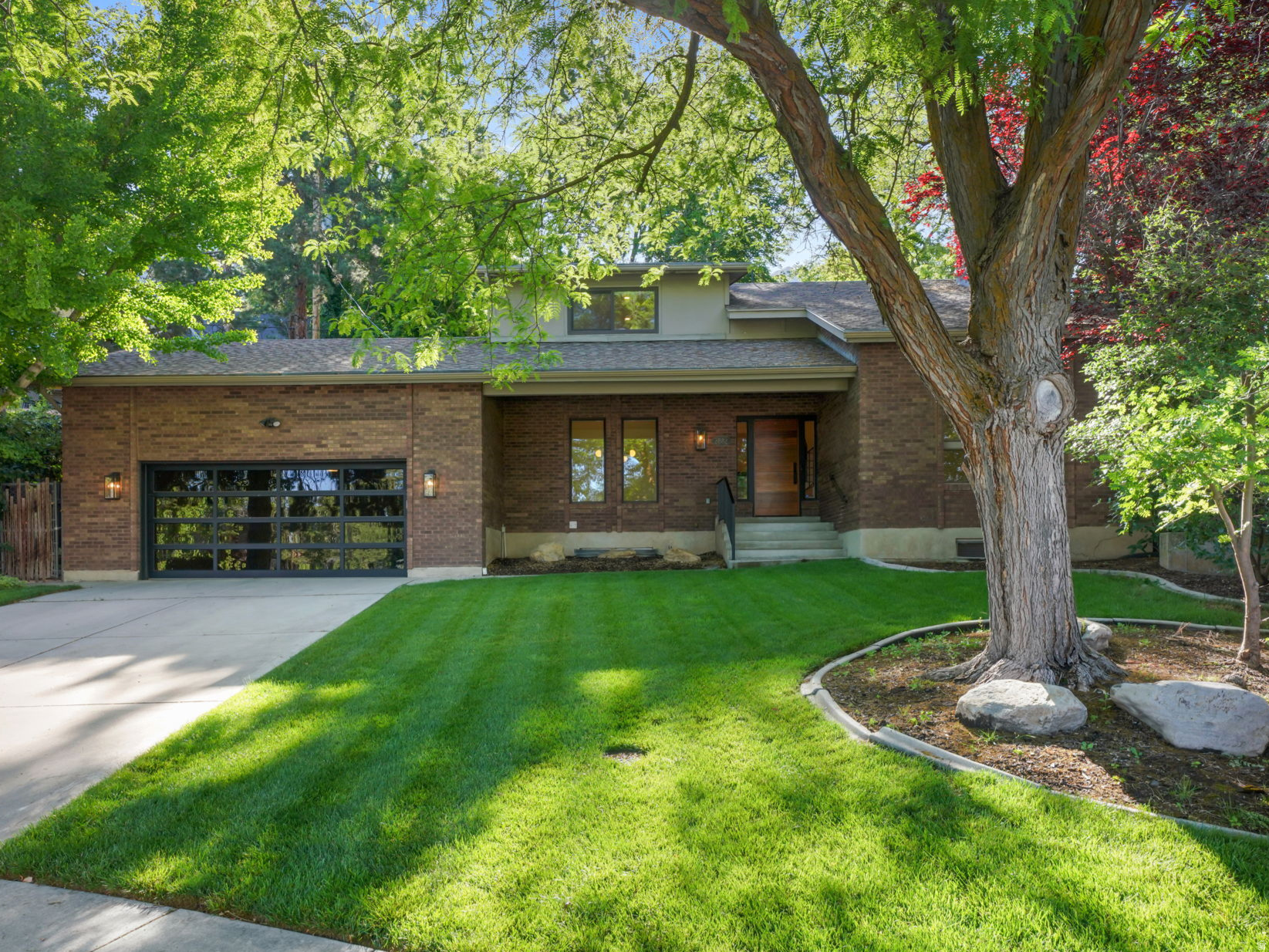 2882 E HEATHER CIR, Holladay, UT 84117 — photo 1