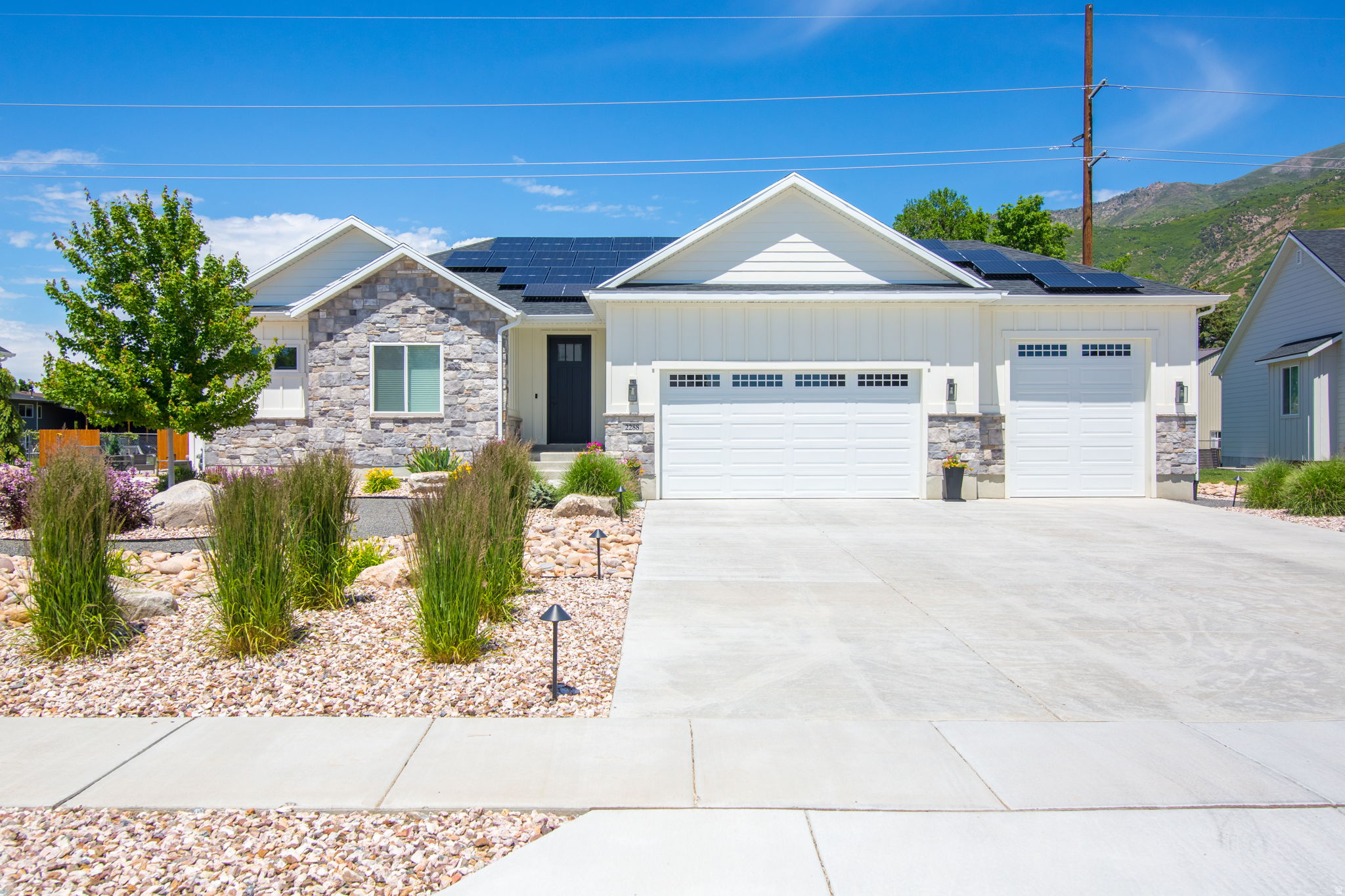 2288 E PARKSIDE CIR, Ogden, UT 84403 — photo 1