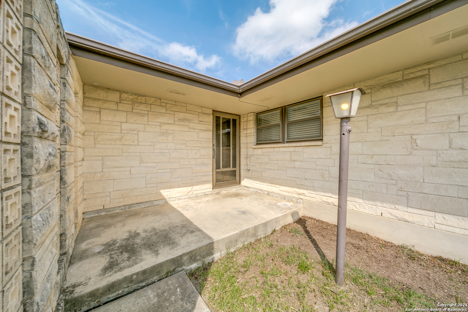 327 TANGO DR, , 78216 — photo 1