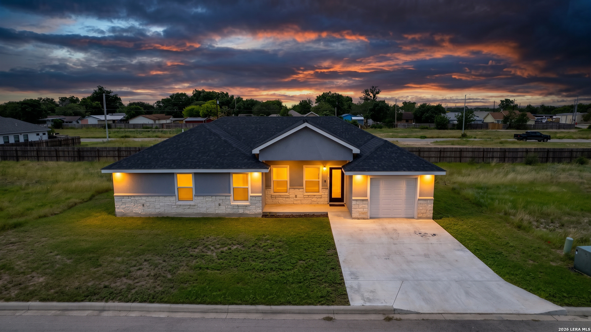 412 Guajillo, , 78801 — photo 1