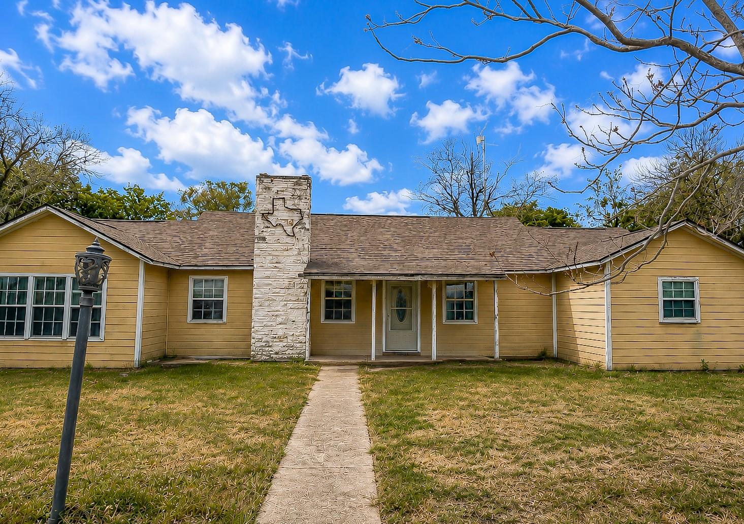 3951 Fm 970, Florence, TX 76527 — photo 1