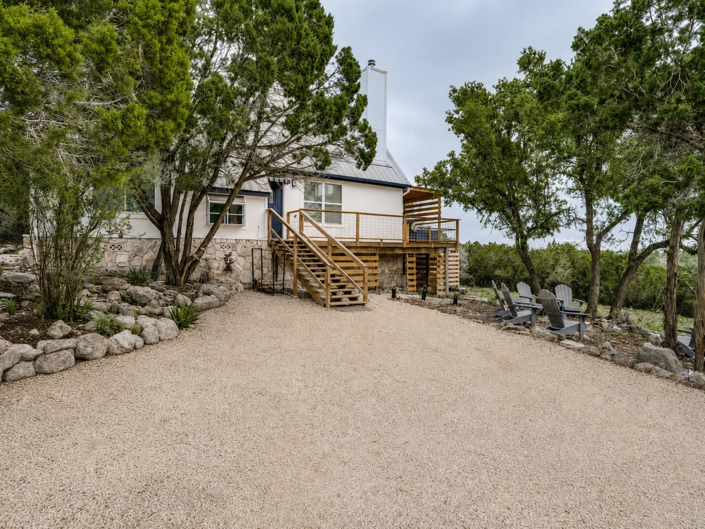 373 Treasure Hills