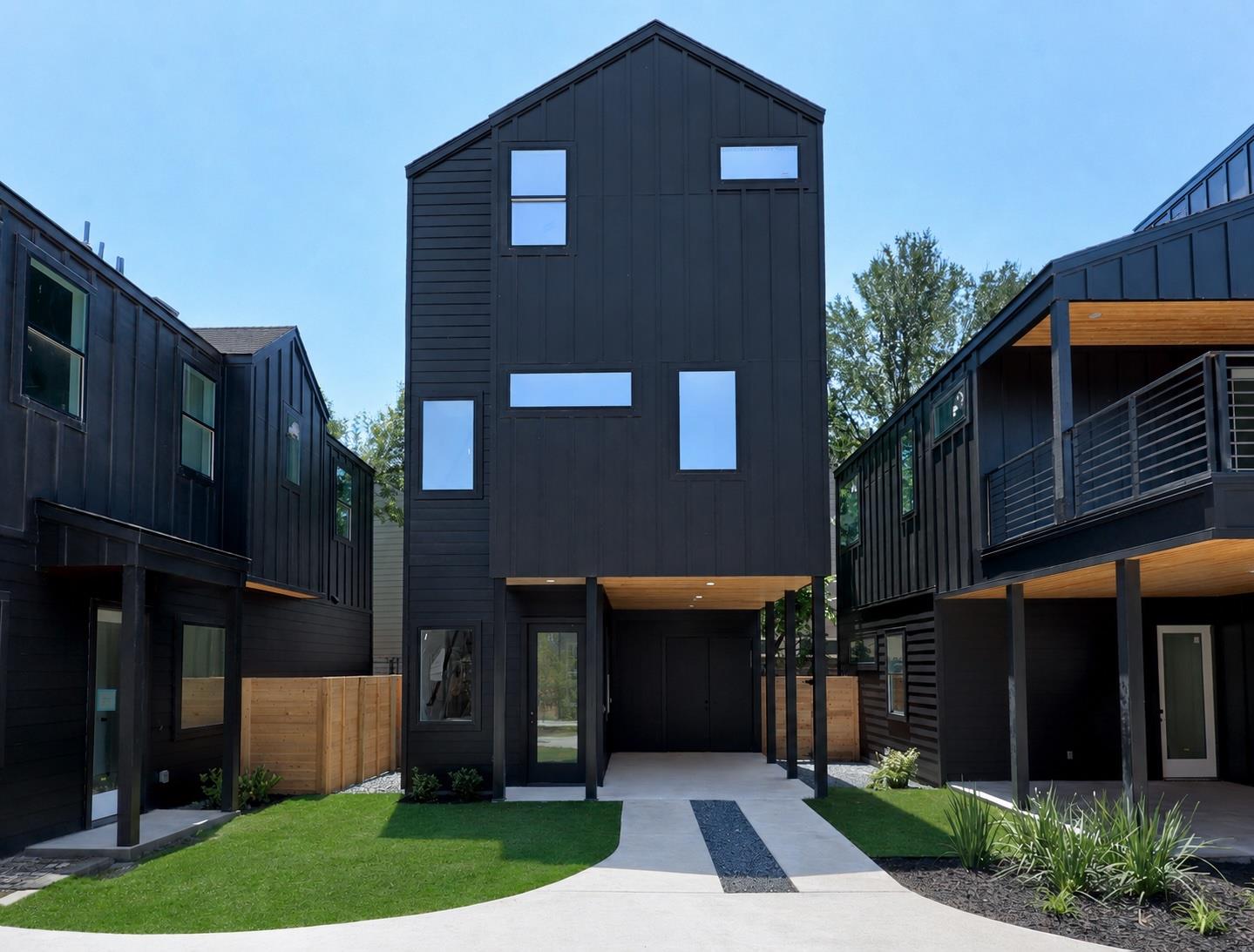 6502 Porter, Austin, TX 78741 — photo 1