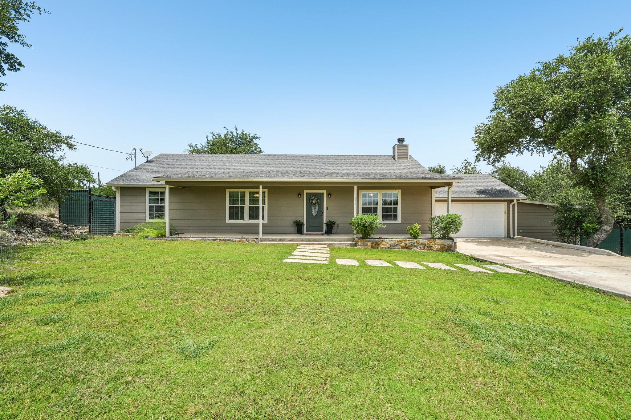141 Arnold, Canyon Lake, TX 78133 — photo 1