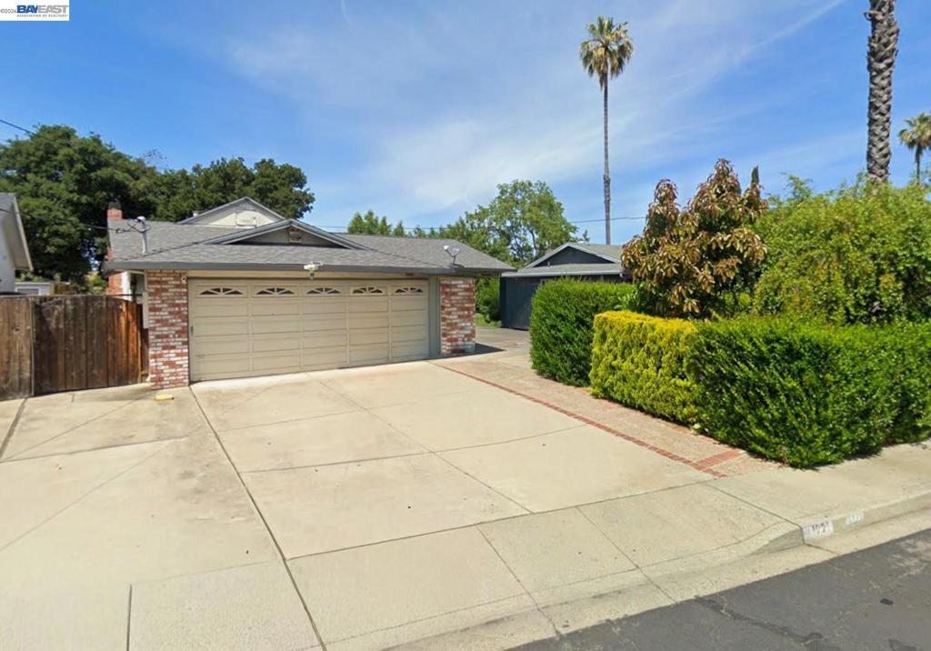 1221 Brookview Dr, Concord, CA 94520 — photo 1