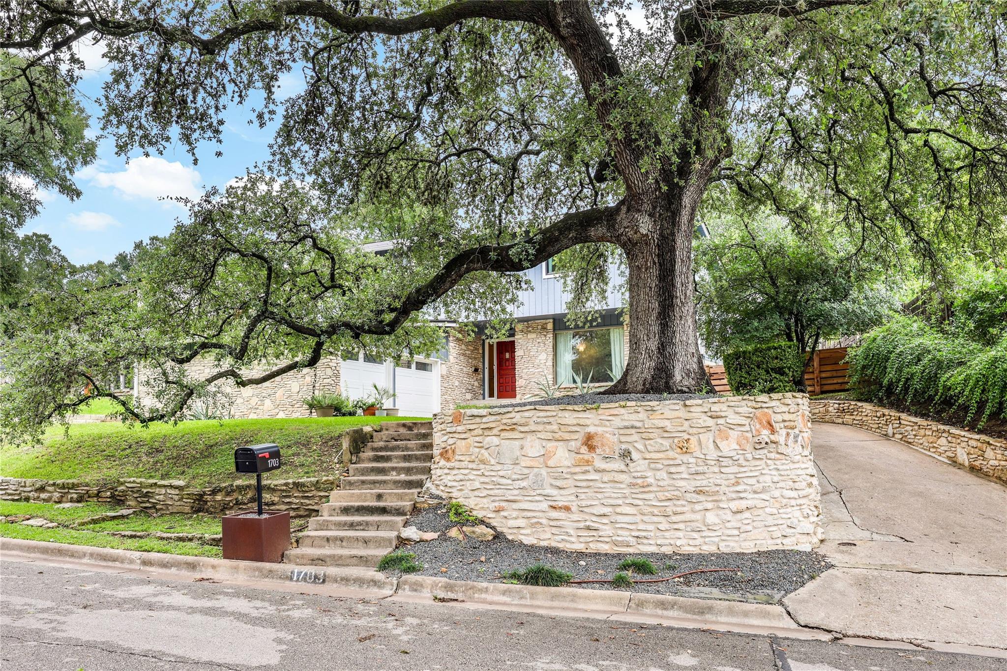 1703 Fawn, Austin, TX 78741 — photo 1