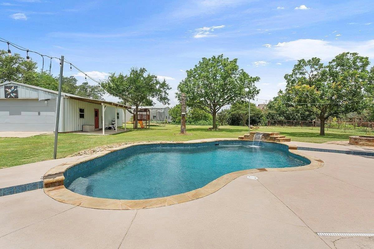 110 Sunset, Georgetown, TX 78633 — photo 1
