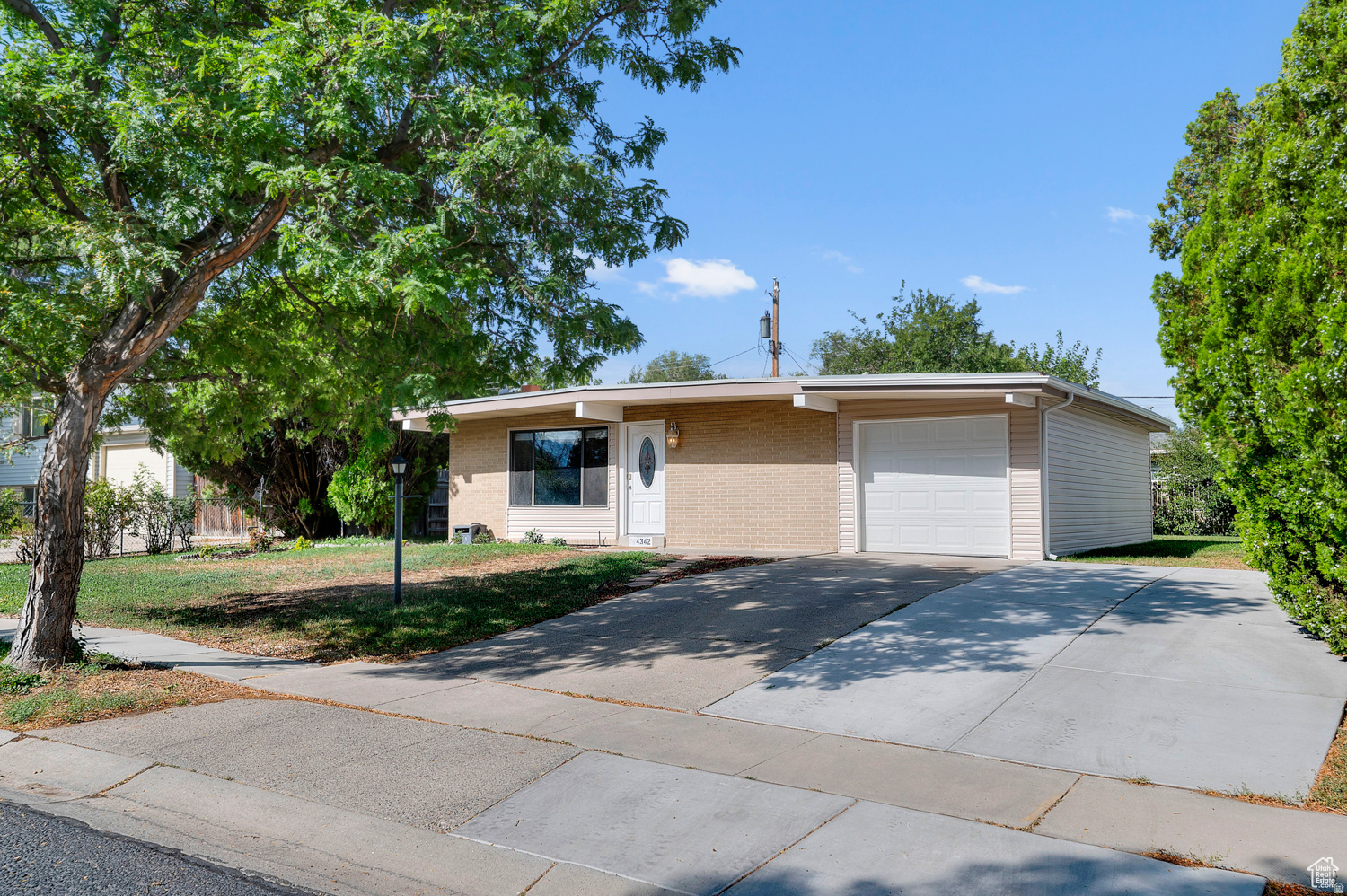 4342 S 3920 W, West Valley City, UT 84120 — photo 1