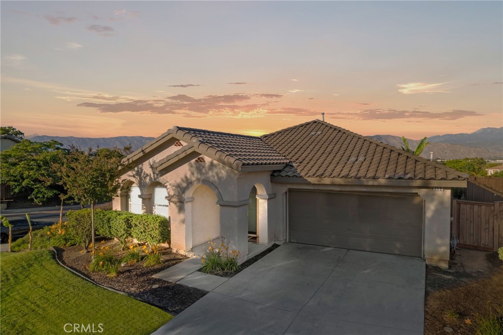719 Amherst, San Jacinto, CA 92582 — photo 1