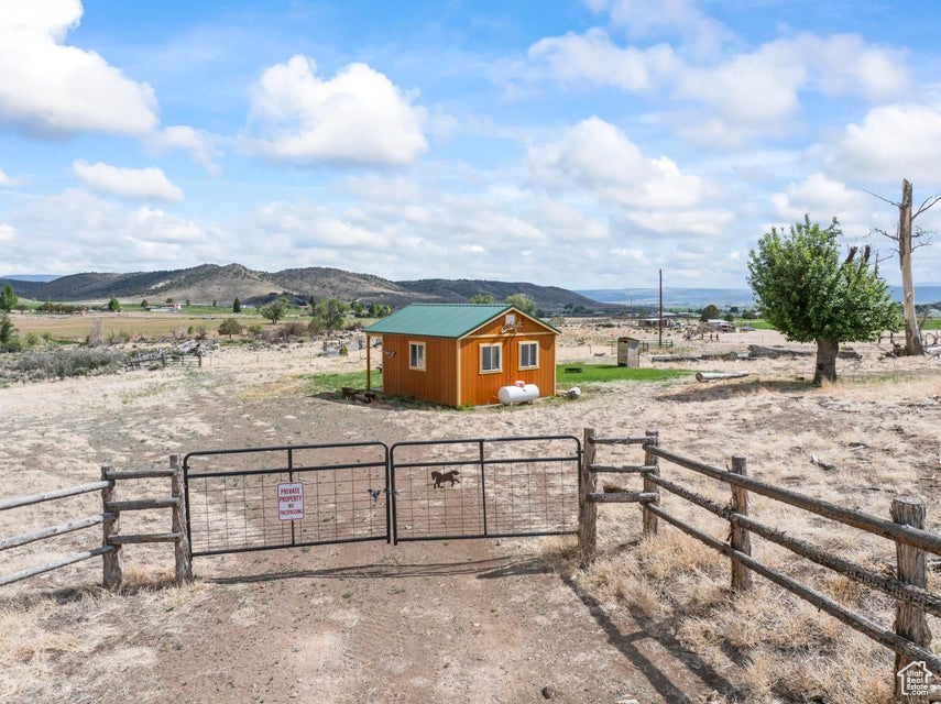 1054 E JAKES PL, Fremont, UT 84747 — photo 1