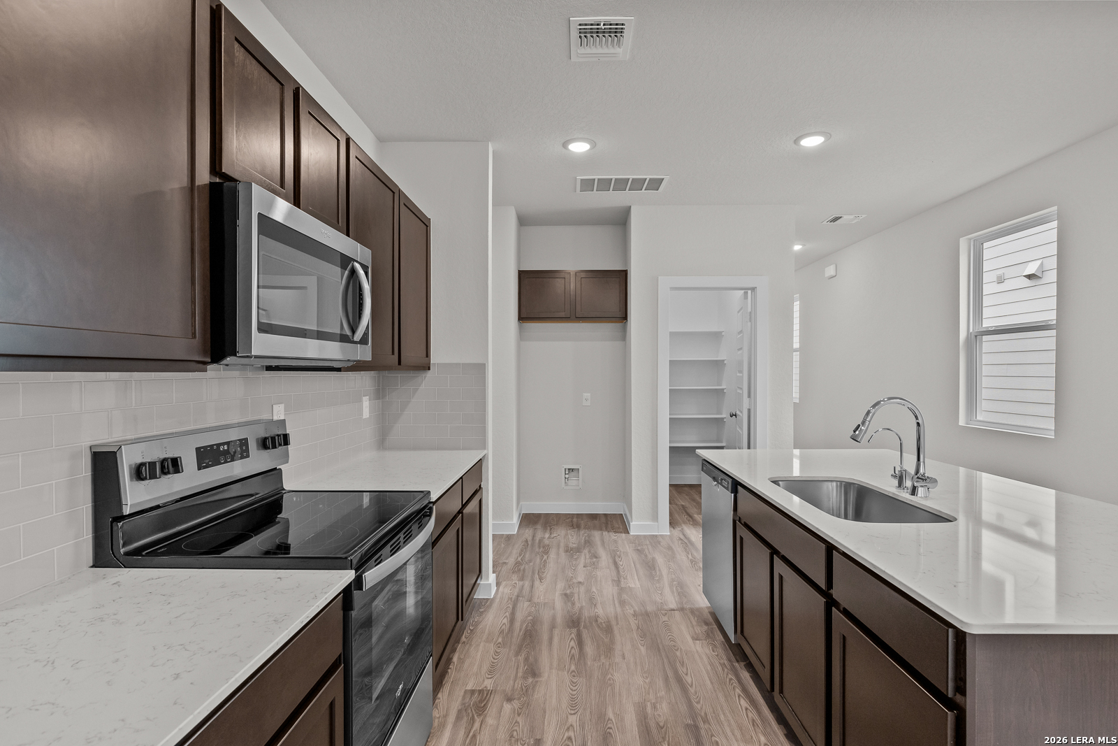 5534 Franklin Hills, ,  78073 — photo 1