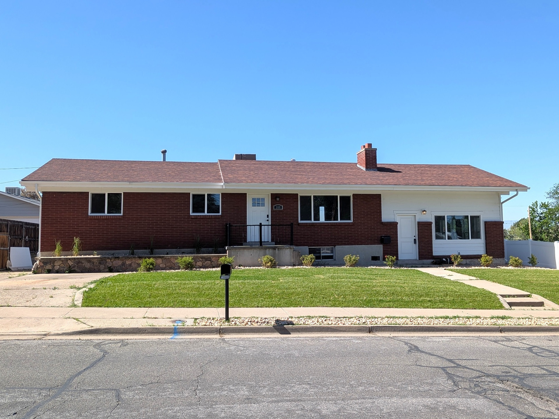 360 E 400 N, Centerville, UT 84014 — photo 1