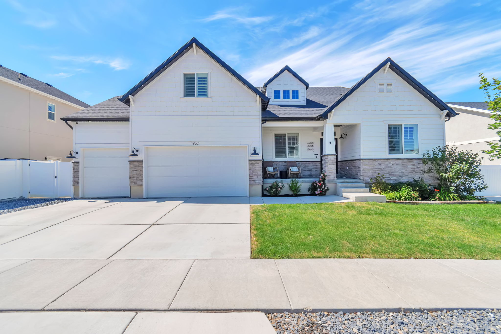 1952 E ROCK HOLLOW RD, Lake Point, UT 84074 — photo 1