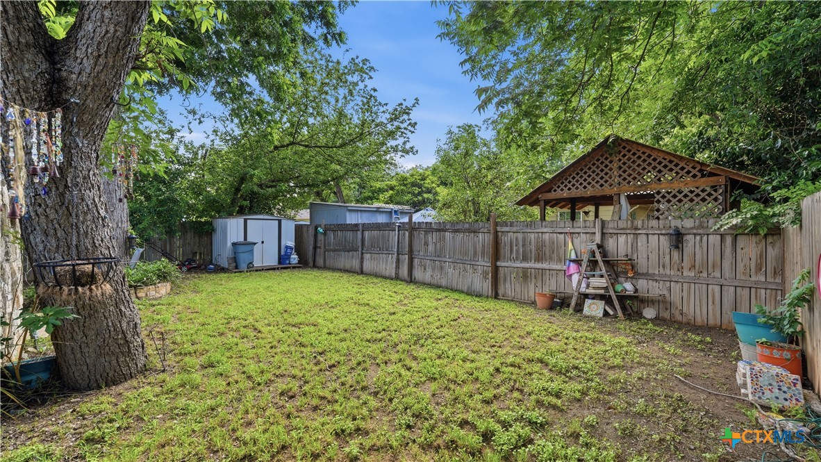 1650 Katy, New Braunfels, TX 78130 — photo 1