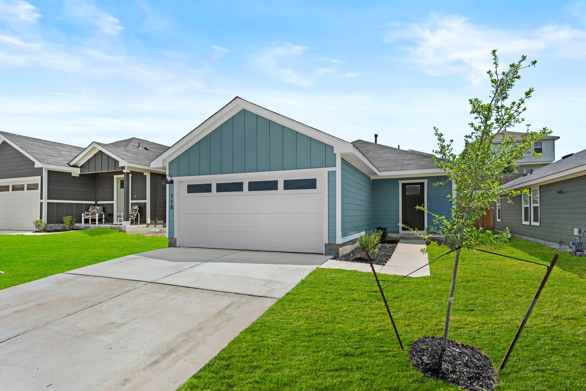 118 Schuenemann, Uhland, TX 78640 — photo 1