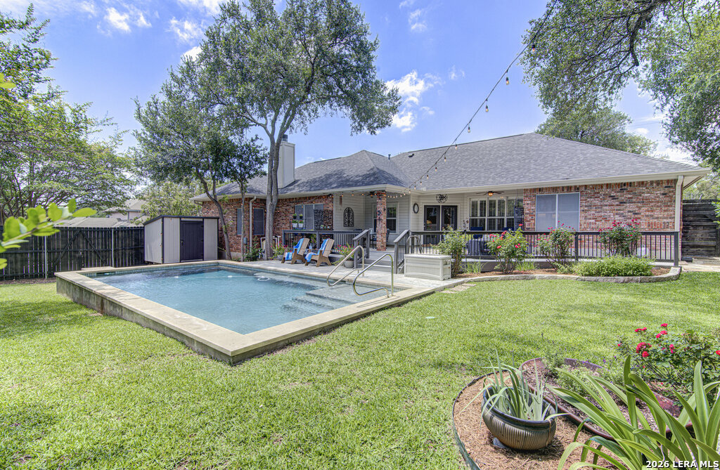 912 MISSION HILLS DR, New Braunfels, TX 78130 — photo 1