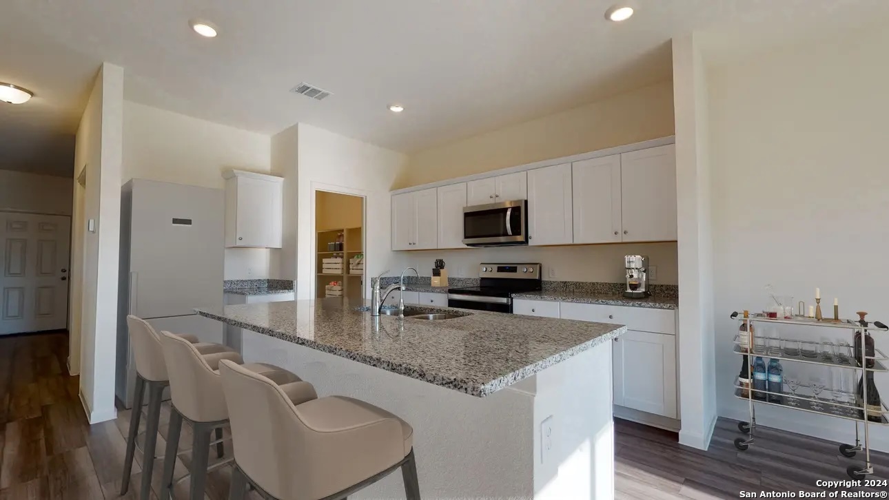 11004 Nockies Court, ,  78101 — photo 1