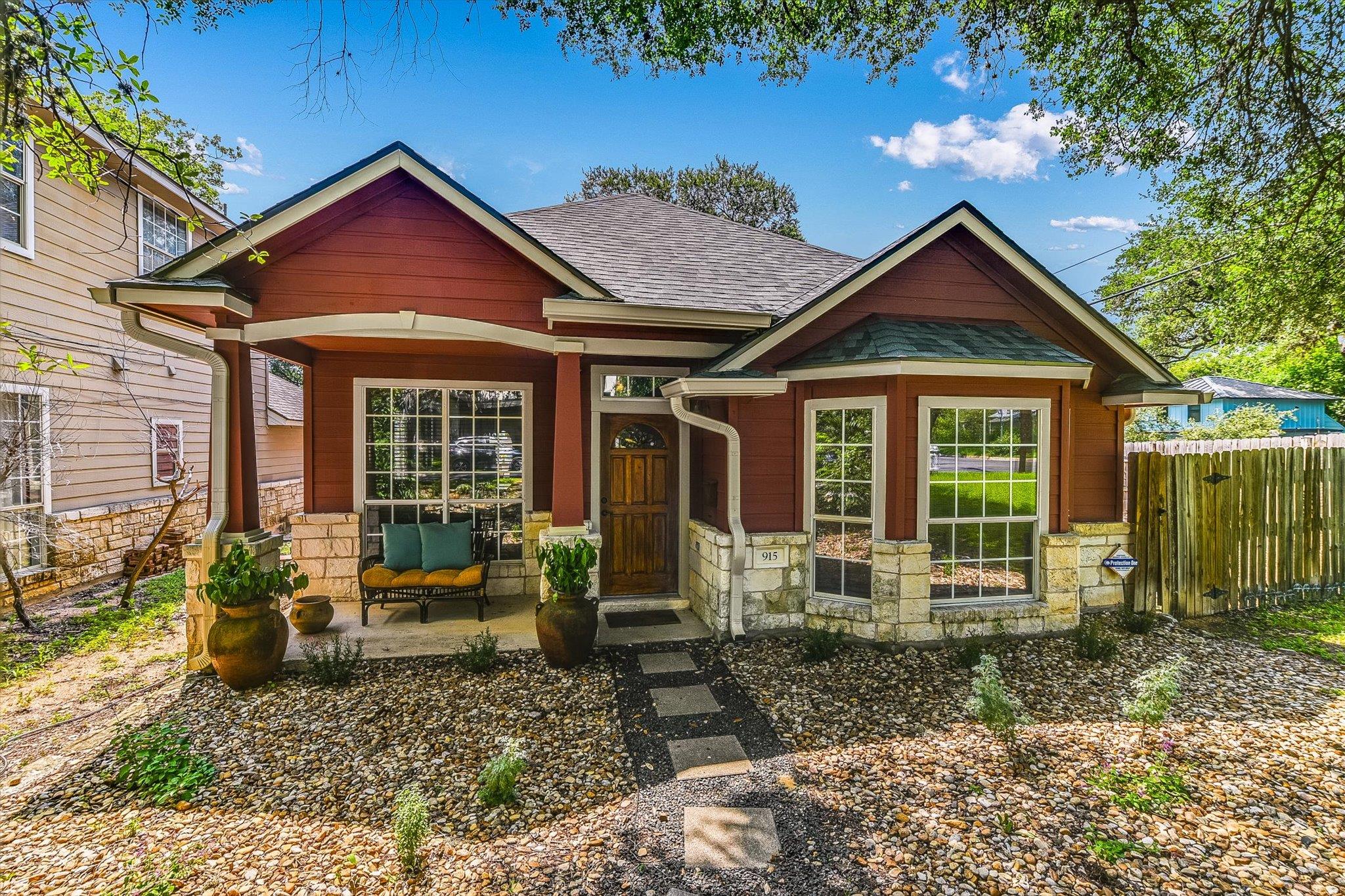 915 Garner, Austin, TX 78704 — photo 1