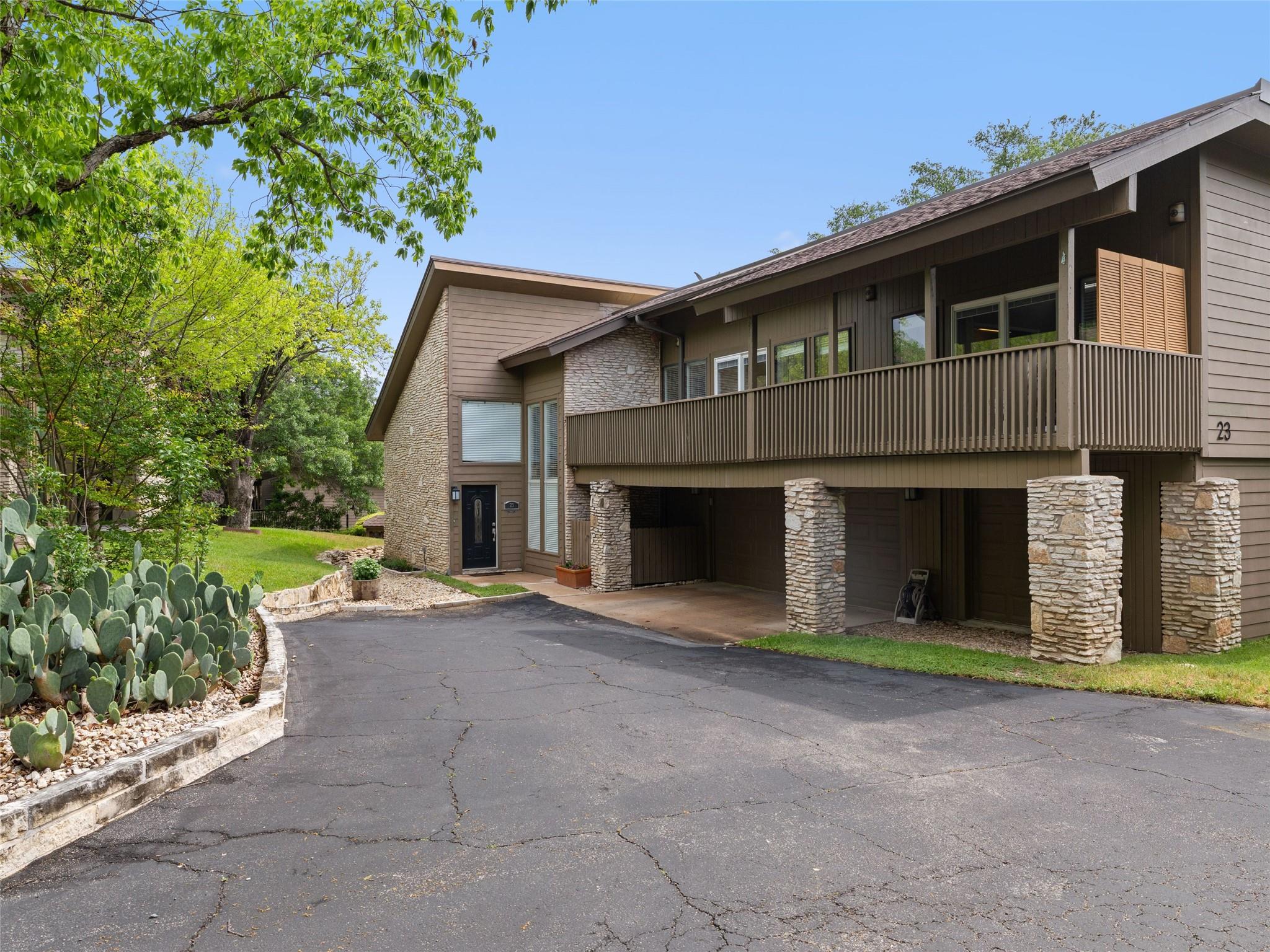 23 Stoney Creek, Lakeway, TX 78734 — photo 1