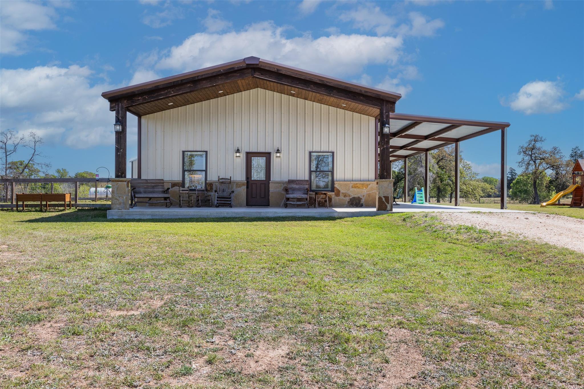 4500 Gibbs, Caldwell, TX 77836 — photo 1