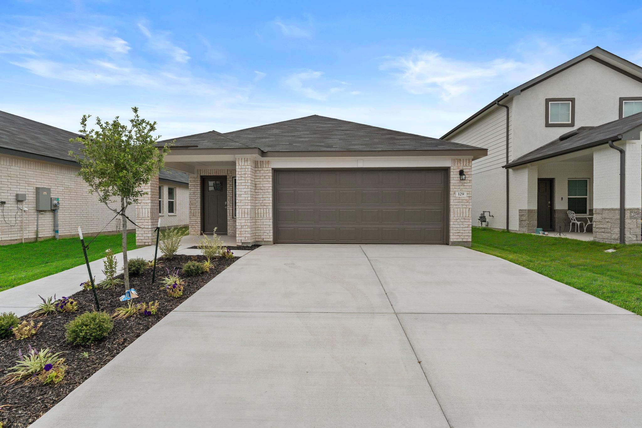 129 RAYMONDVILLE, San Marcos, TX 78666 — photo 1