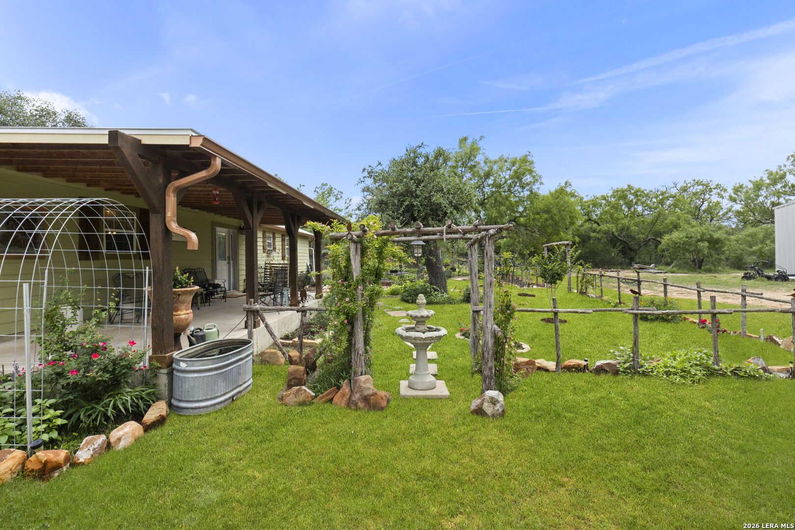 445 TOMBLIN RD, , 78005 — photo 1