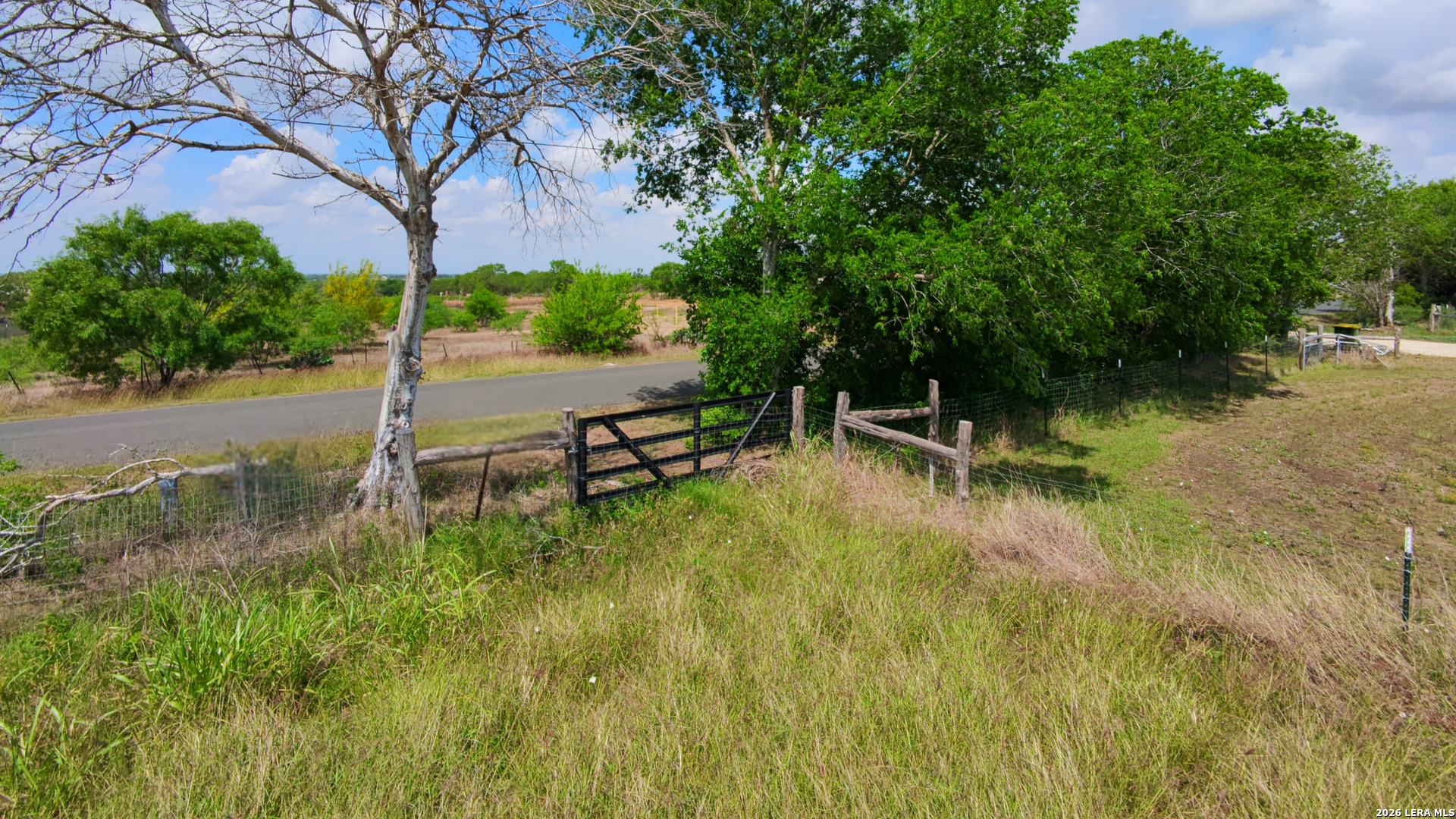 00 Crow Ln, ,  78101 — photo 1
