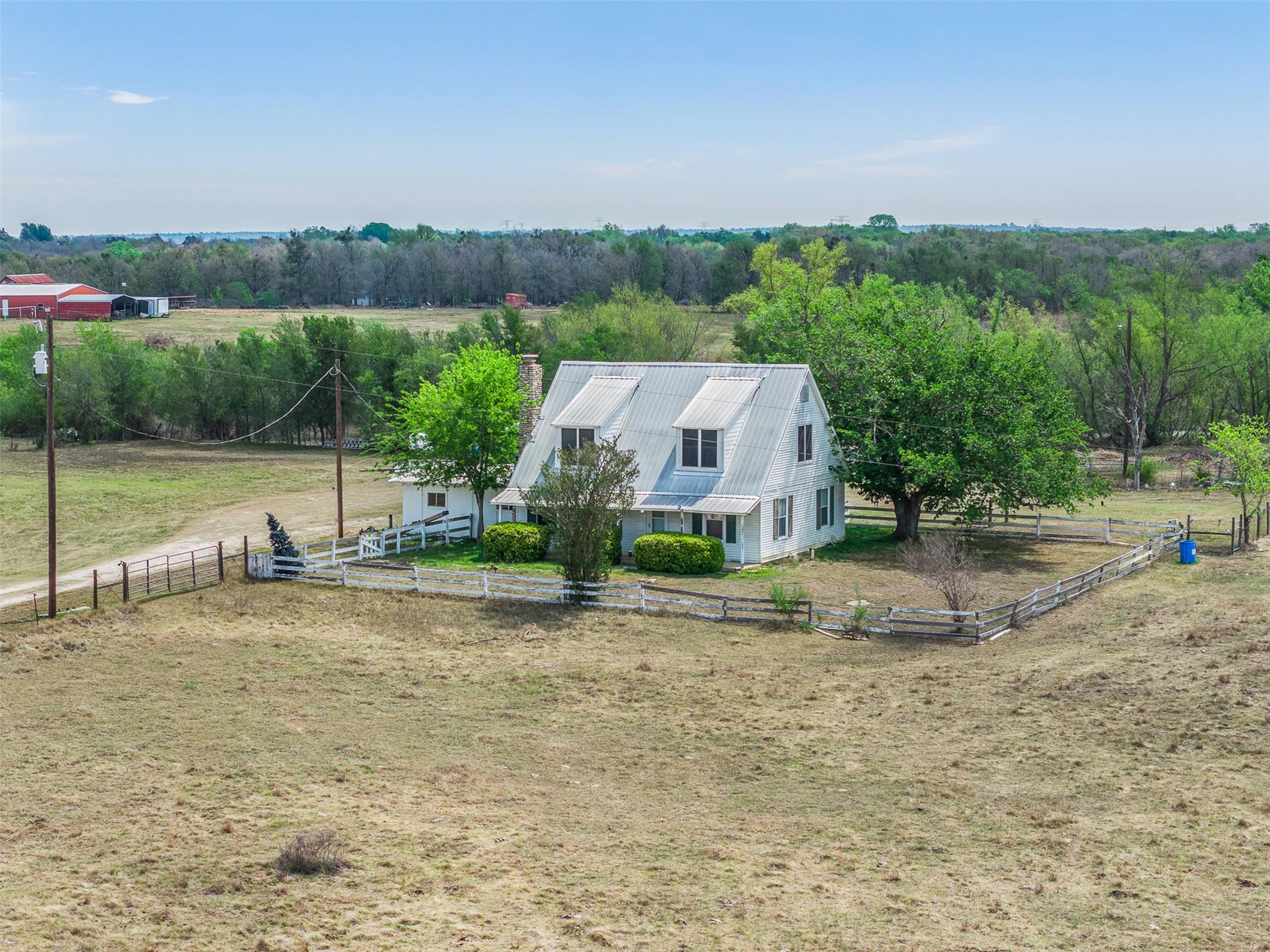 763 Upper Elgin River, Elgin, TX 78621 — photo 1