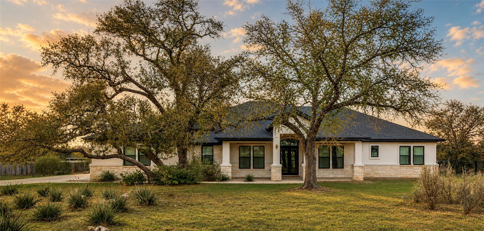 410 Woodland Oaks, Buda, TX 78610 — photo 1