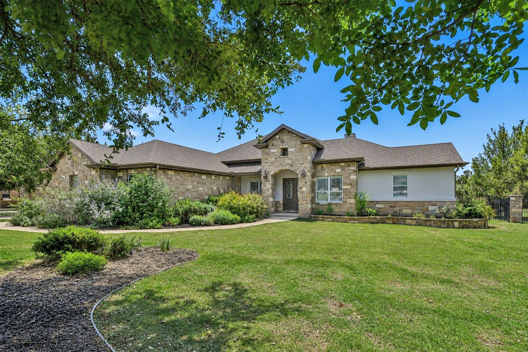 229 Sebastian, Georgetown, TX 78633 — photo 1
