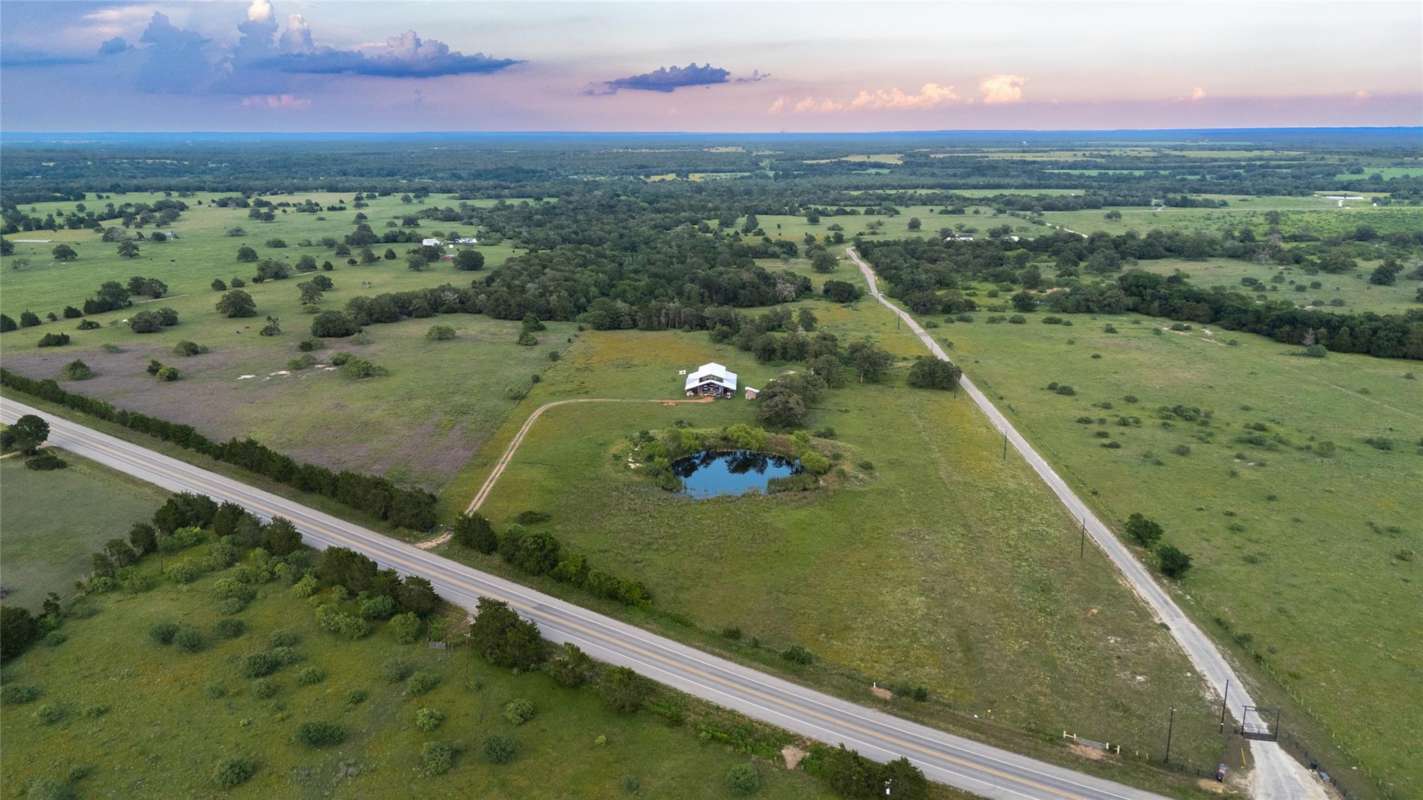 1395 S Highway 95, Smithville, TX 78957 — photo 1