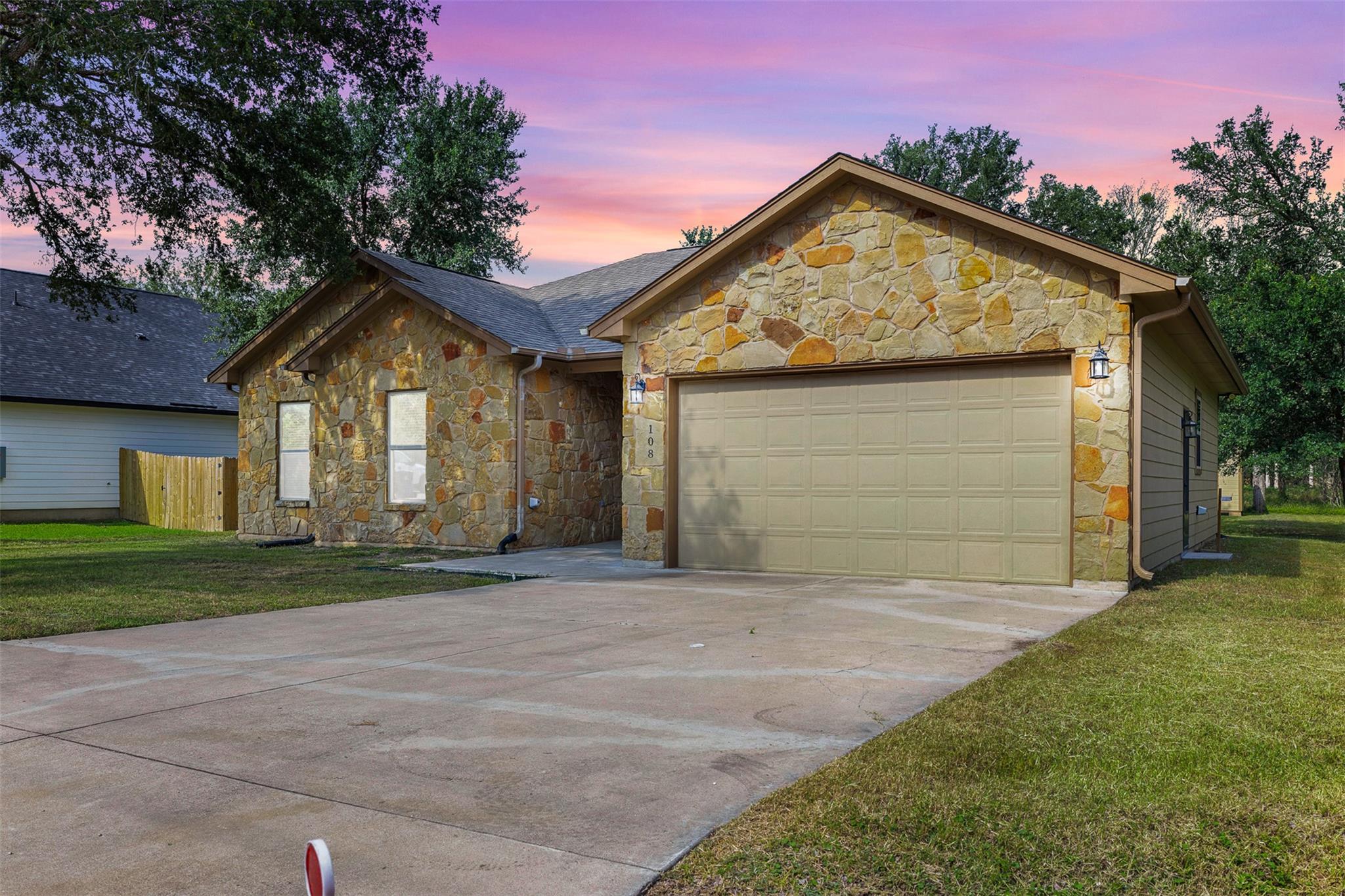 108 Pohakuloa, Bastrop, TX 78602 — photo 1