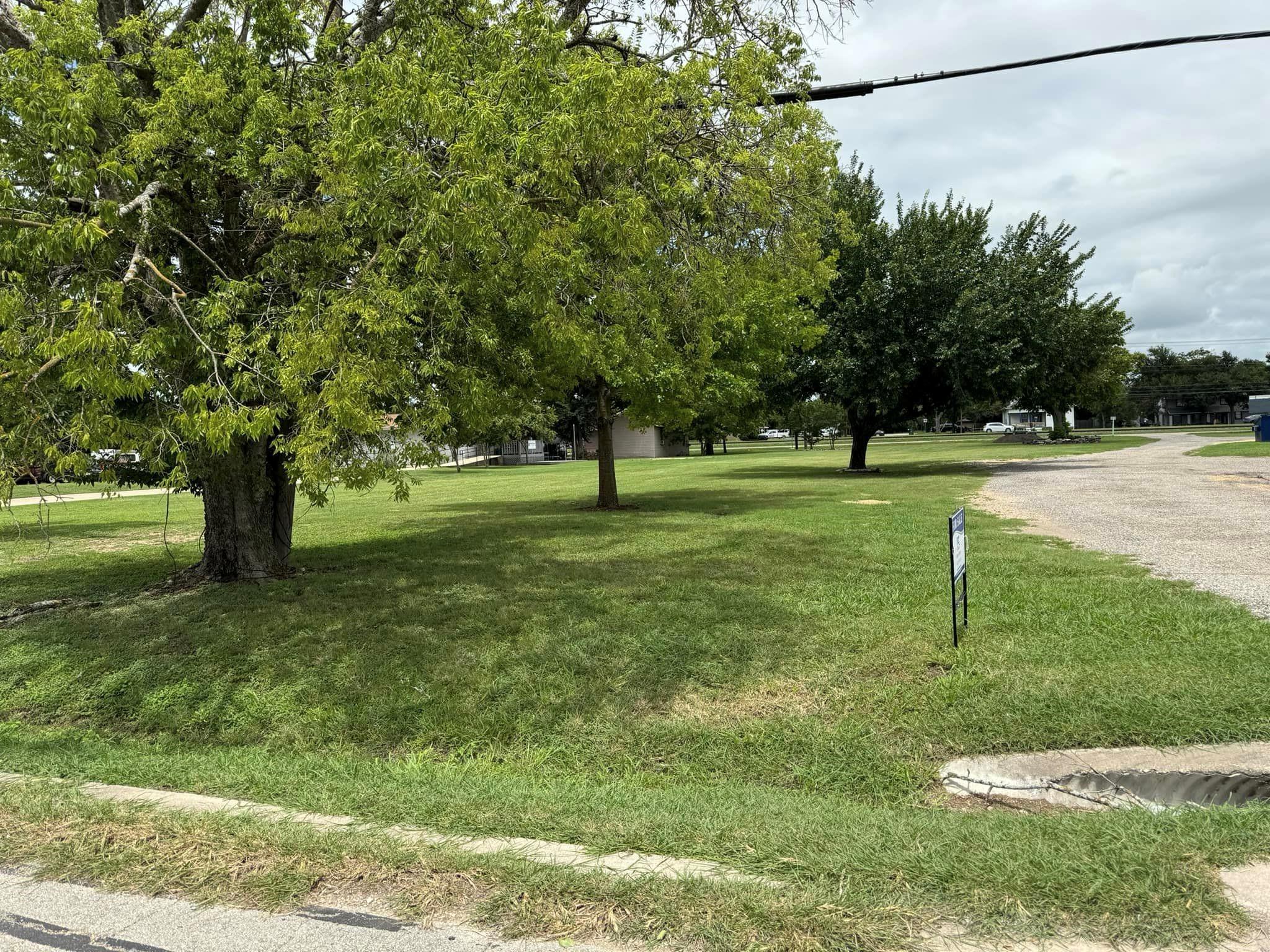 300 Austin, Hutto, TX 78634 — photo 1