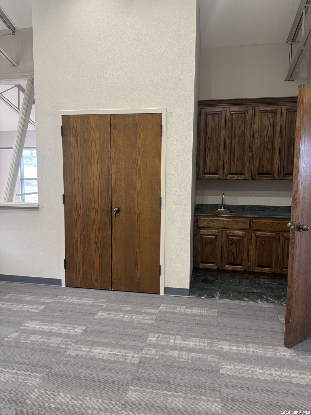 116 Kestrel, , 78070 — photo 1