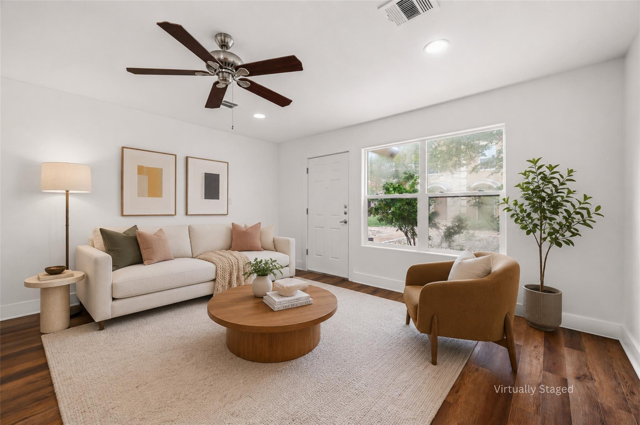 1101 Grove, Austin, TX 78741 — photo 1