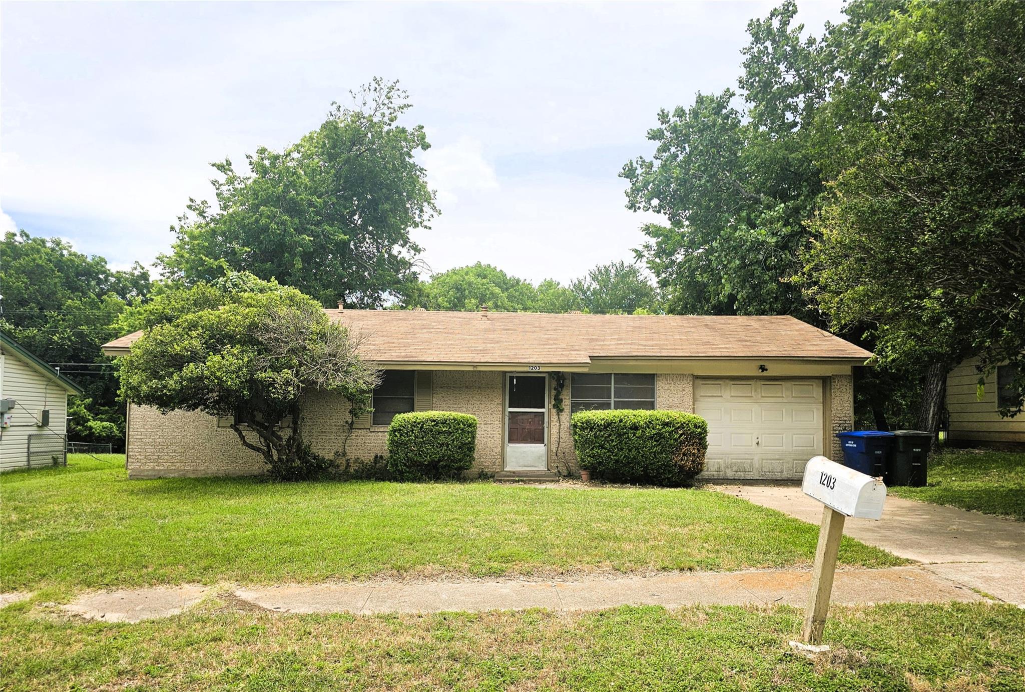 1203 Curry, Copperas Cove, TX 76522 — photo 1