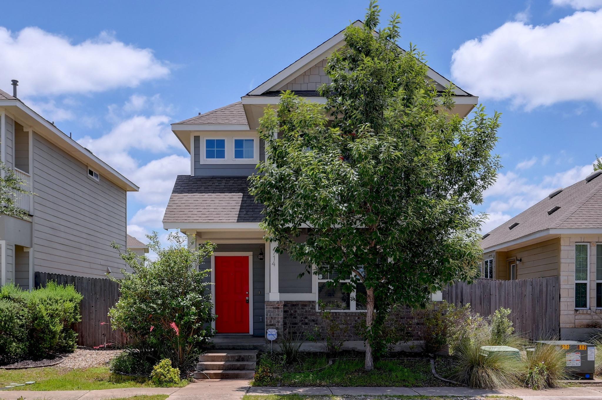 714  Stampede Rd, San Marcos, TX 78666 — photo 1