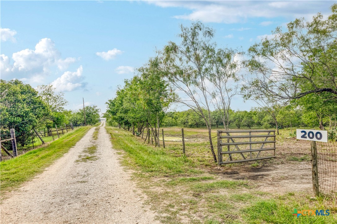 200 Armstrong Road, Lockhart, TX 78644 — photo 1