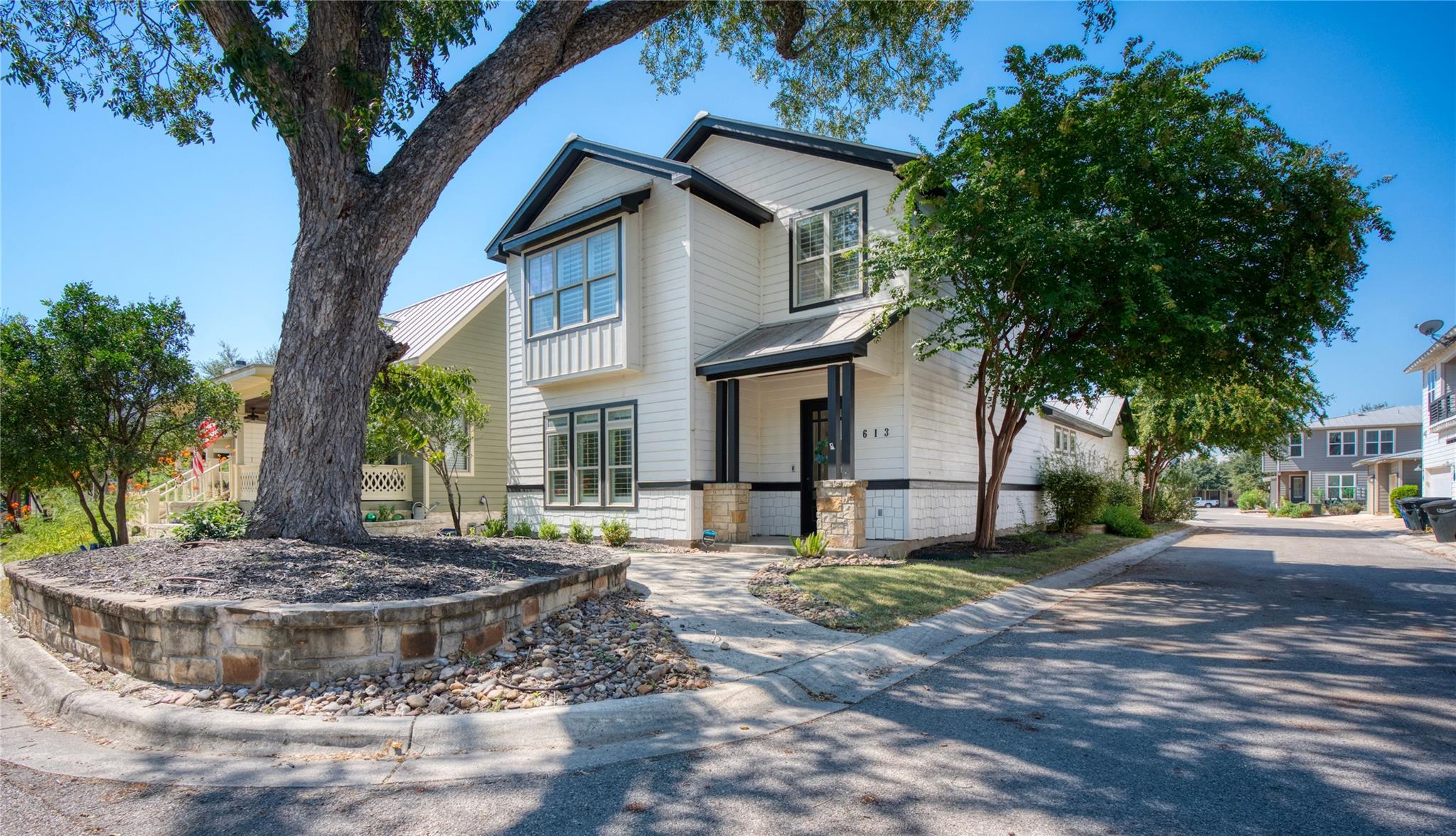 613  SPRINGS NURSERY None, New Braunfels, TX 78130 — photo 1