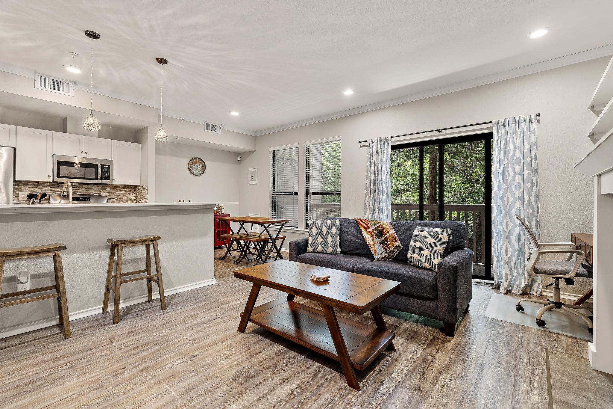 3839 Dry Creek Dr #106, Austin, TX 78731 — photo 1