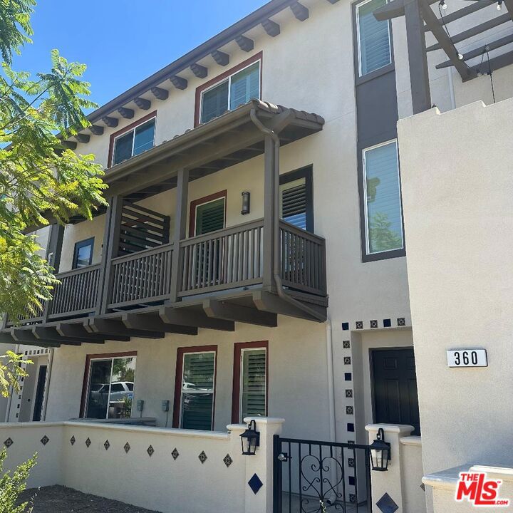 358 Serra Street, Camarillo, CA 93010 — photo 1