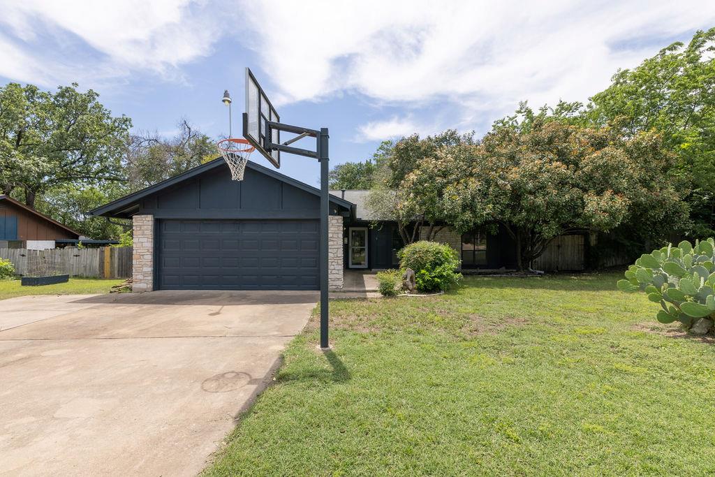5310  Presidio Rd, Austin, TX 78745 — photo 1
