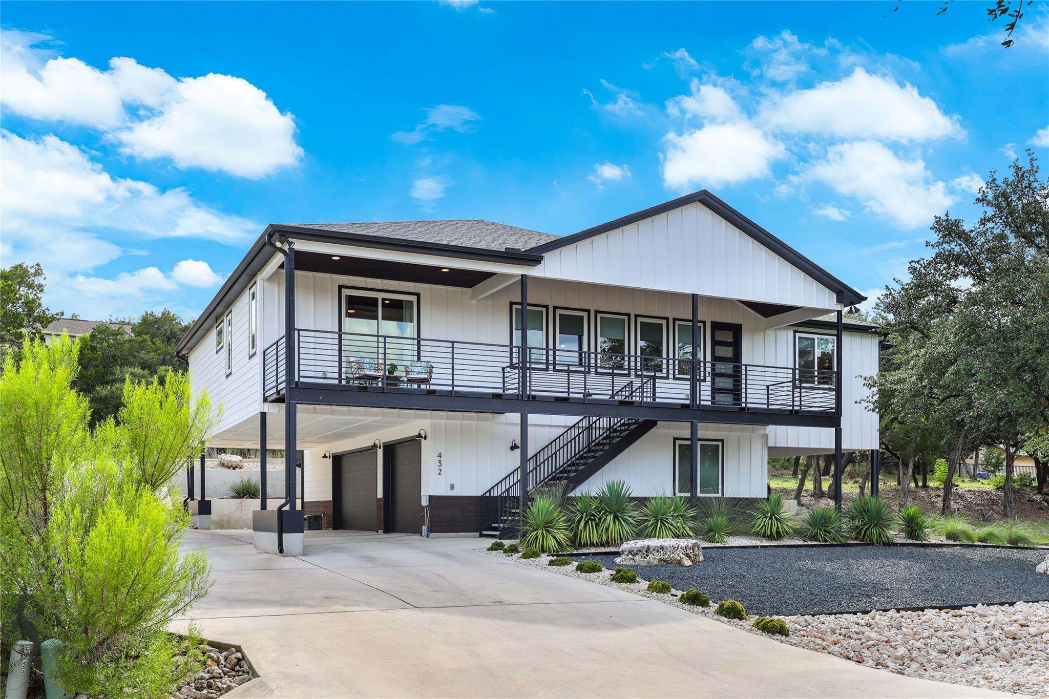 432 Venture Blvd S, Point Venture, TX 78645 — photo 1