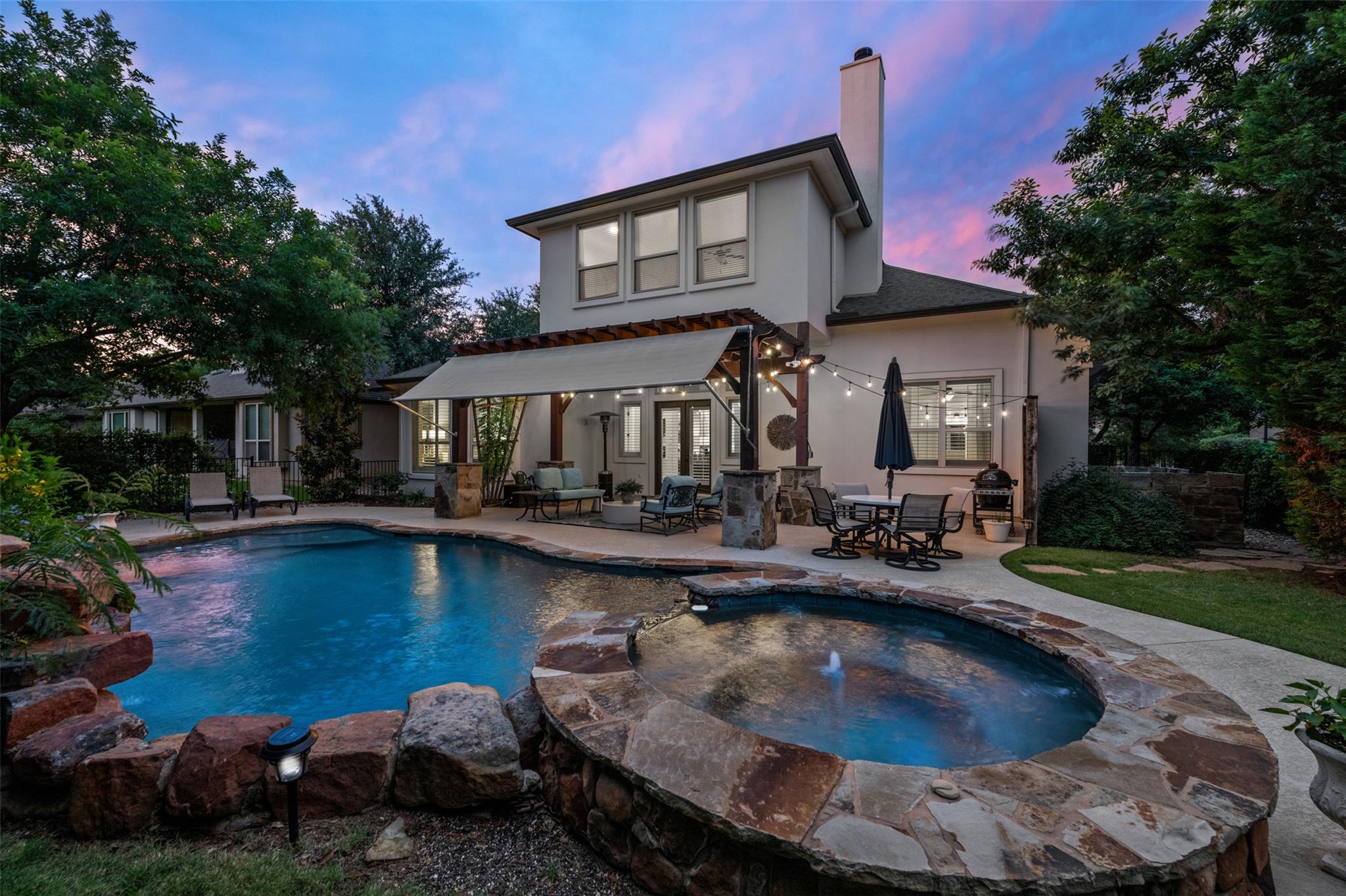 215  Lake Como Dr, Lakeway, TX 78734 — photo 1