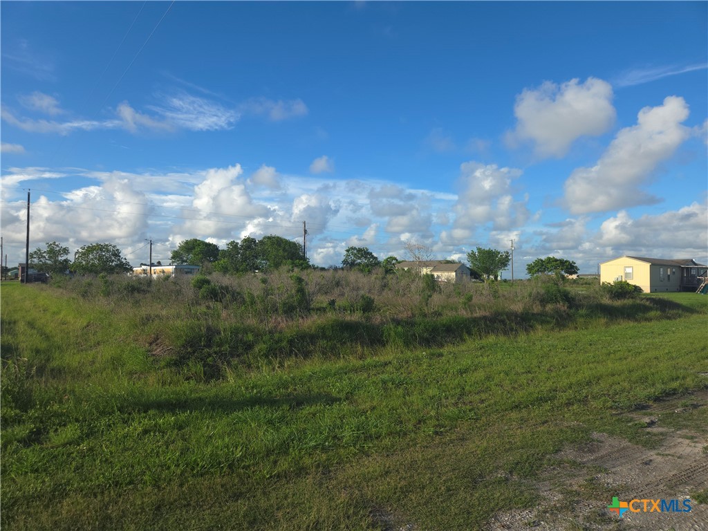 000 Lincoln, Port Lavaca, TX 77979 — photo 1