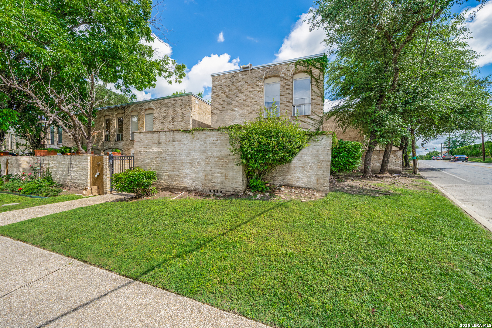 185 Terrell Rd, San Antonio, TX 78209 — photo 1